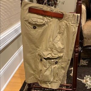 American Eagle 🦅 cargo shorts size 34
